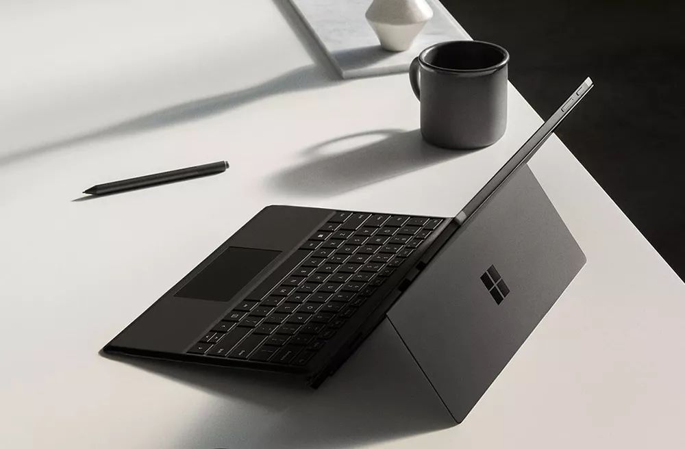 surface pro哪一款值得购买 e3f1fb13172143a5acdd376c5ec83b45.jpeg