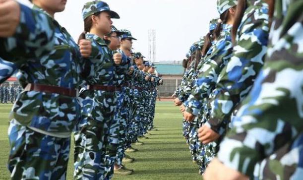 怎么样才可以不军训 e7cc961f84c74c35bc3b34cae60a8317.jpeg