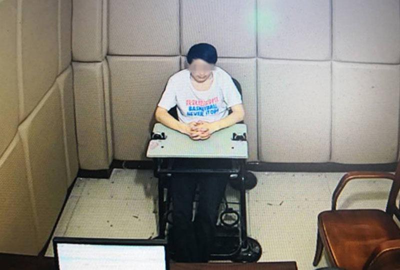 蟊贼结伴流窜偷手机,民警迅速破案挽损失 日本色情av
