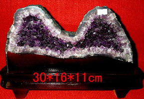 紫水晶的功效是什么?天然紫水晶的分类有哪些？-第1张图片-冰筹网