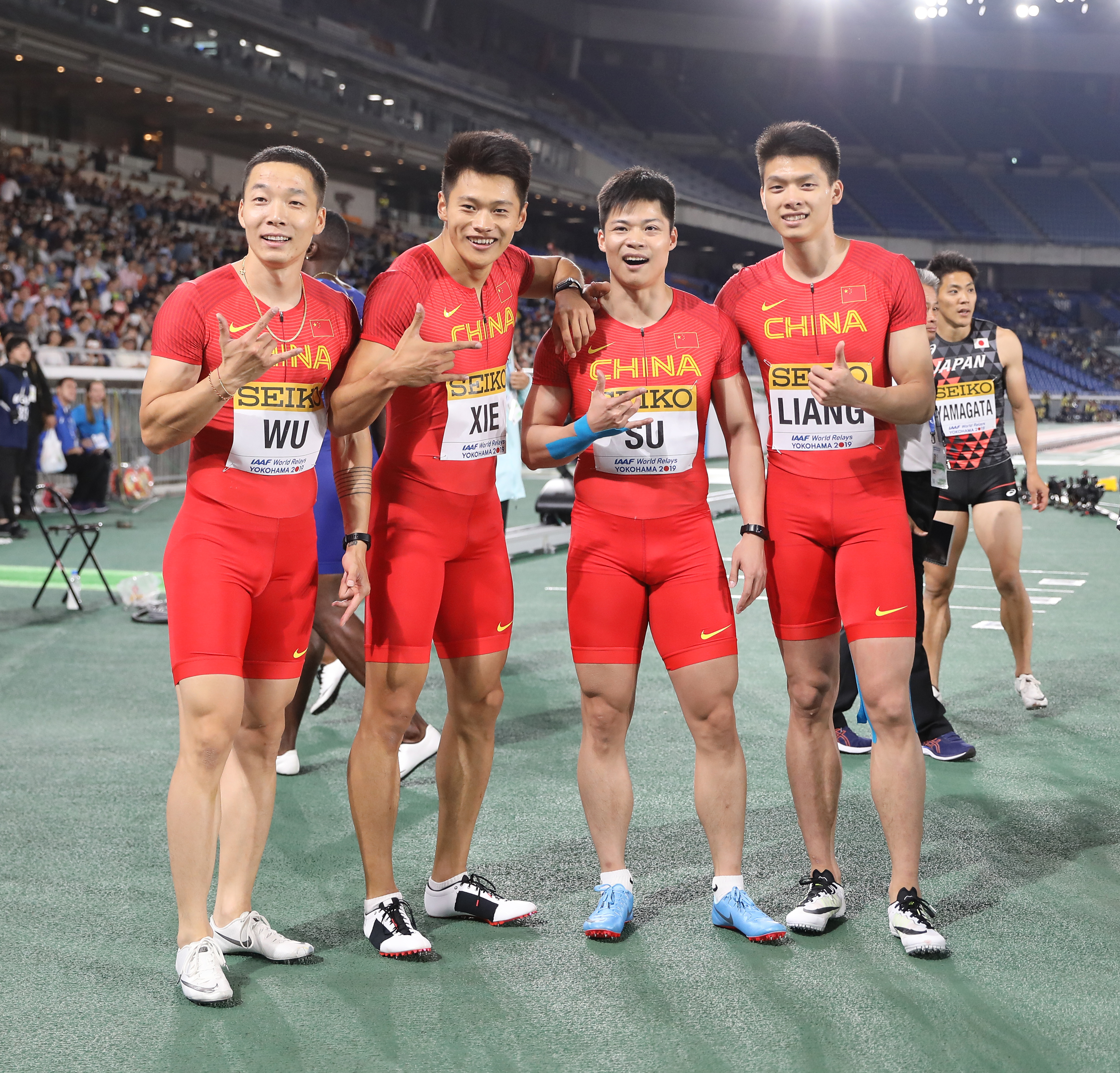 田径—世界接力赛:中国队晋级男子4x100米接力决赛