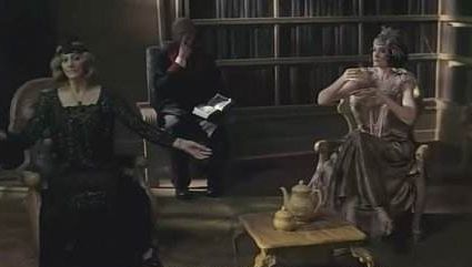 现实中的恐怖蜡像馆,受死者指引,小偷闯入诡