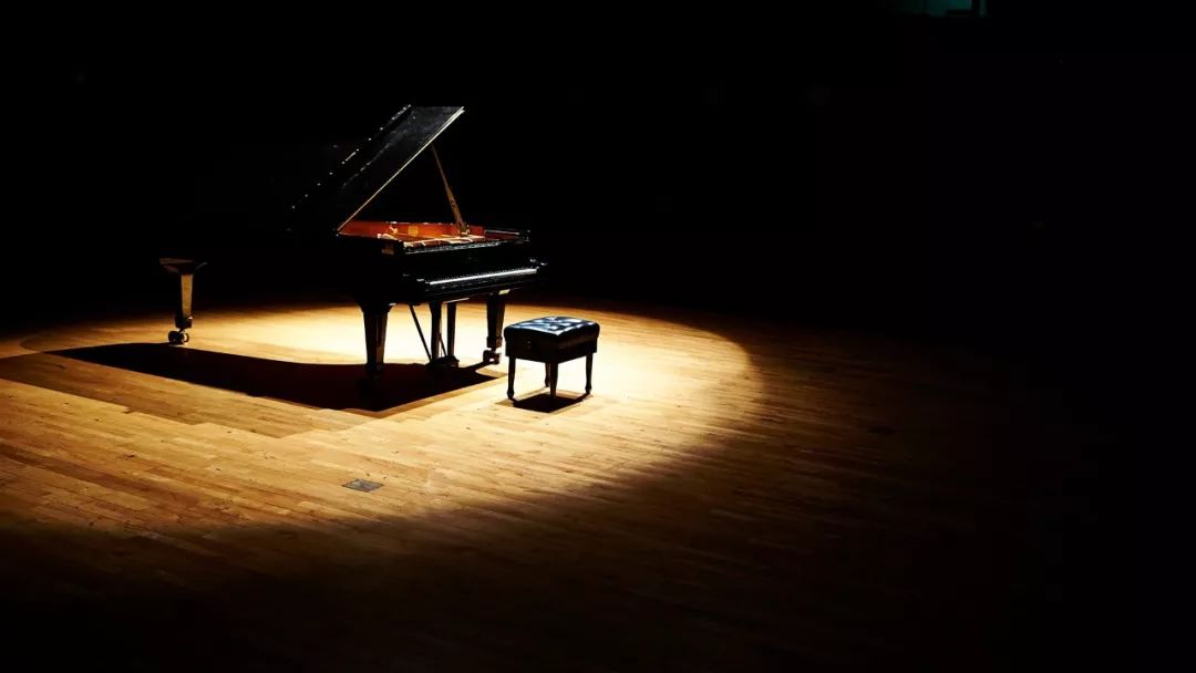 古典音乐会也可以这么弹——专访南艺附中钢琴系教师旅美钢琴家周希希
