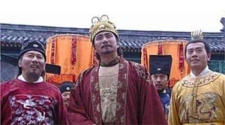 朱元璋去寺庙拜佛问和尚皇帝要跪拜佛吗和尚的回答简直绝妙