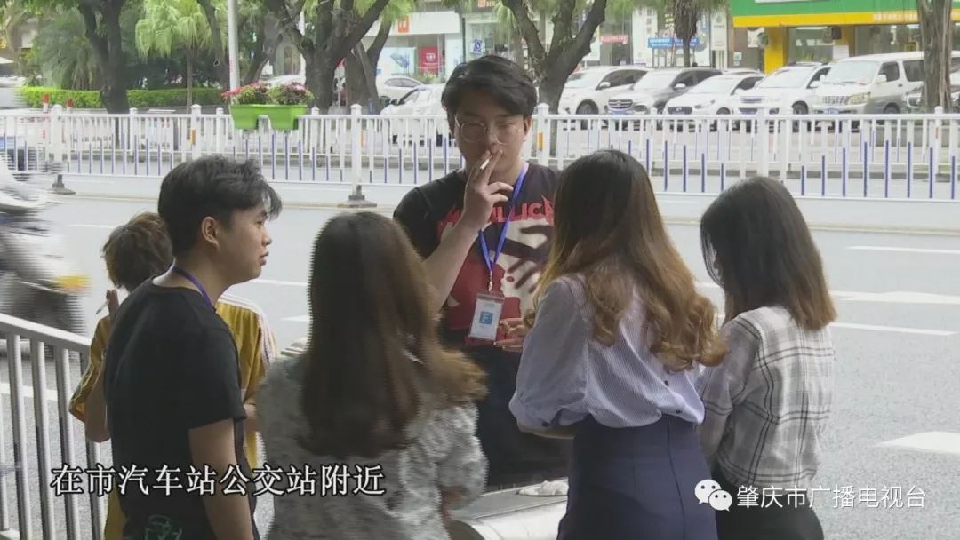 肇庆城管全力整治乱丢烟头不文明行为 已开出近100张罚单 澳门皇冠真人888
