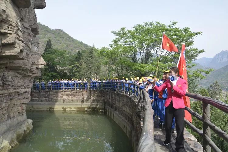 研学活动走进红旗渠传承红色文化林州市桂园学校六年级研学活动系列一