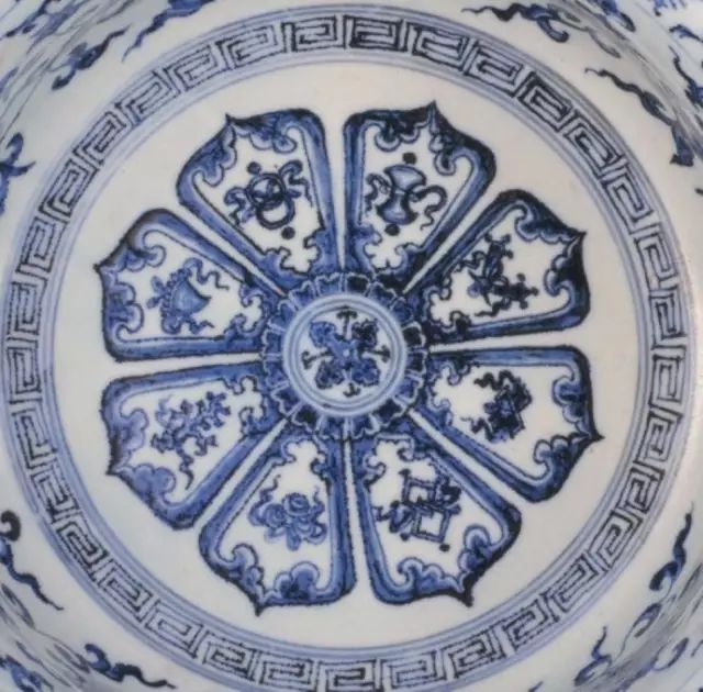 给你点参考:古瓷器鉴定的几个技巧