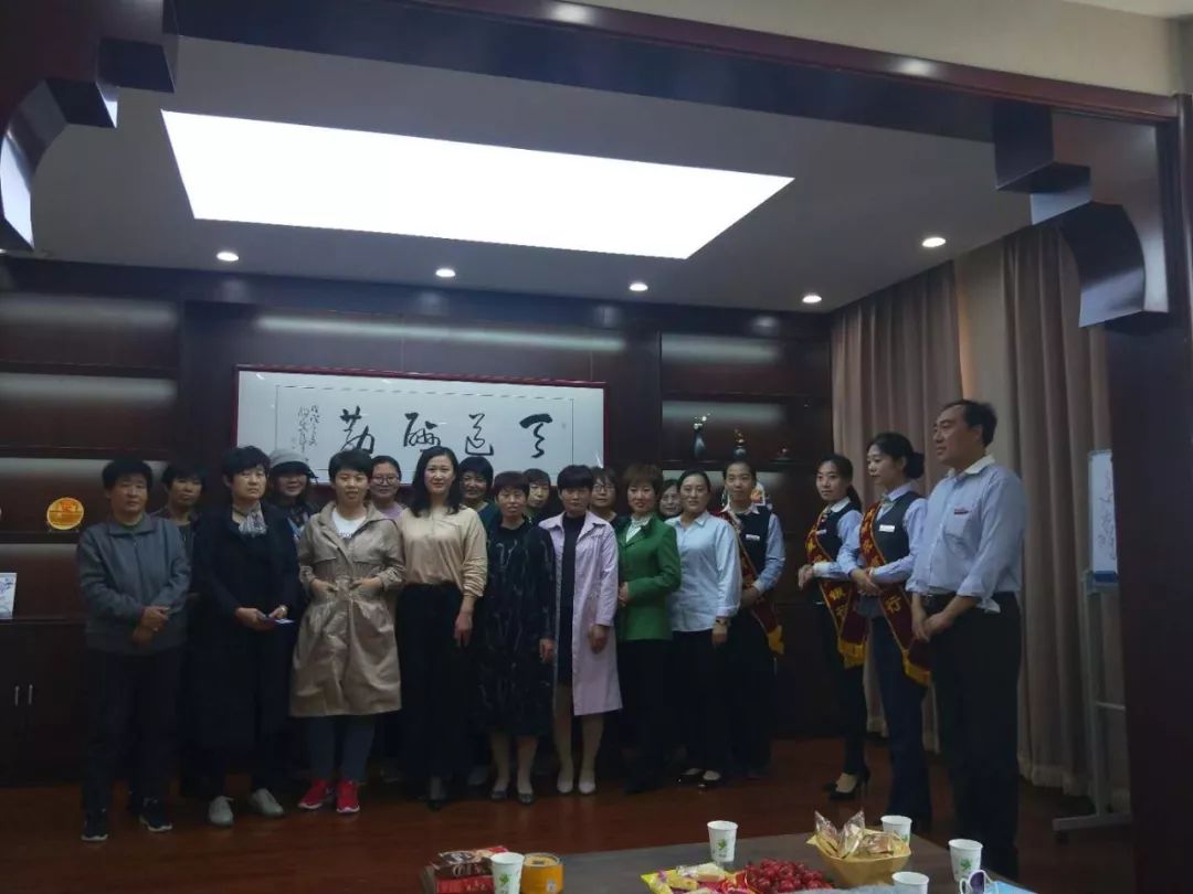 武城农商银行举办母亲节关爱女性健康知识讲座