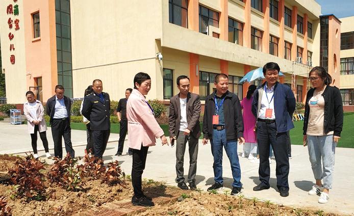 汉阴县人大领导视察凤台幼儿园莅临v小学英语小学年级下册教学计划三图片