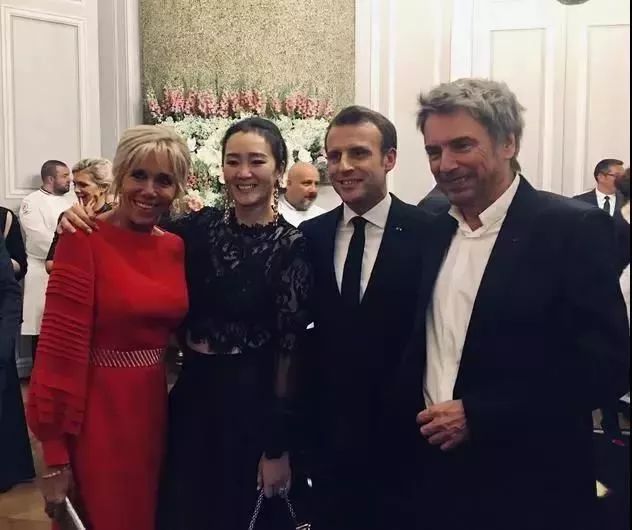54岁巩俐近照曝光,惊艳了时光:身材,才是女人对抗岁月的底气! bbin电子游戏网站
