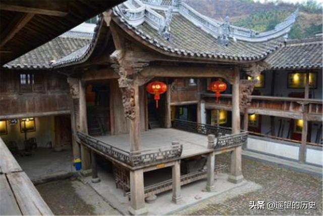 什么叫三进三出的宅子 d99fa5bbbb754cbcbc8e3db4e315b526.jpeg