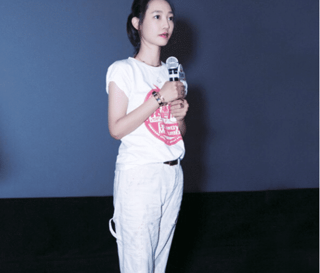 很火的女套装 dc8d80df73064f6d9074213567335a69.png