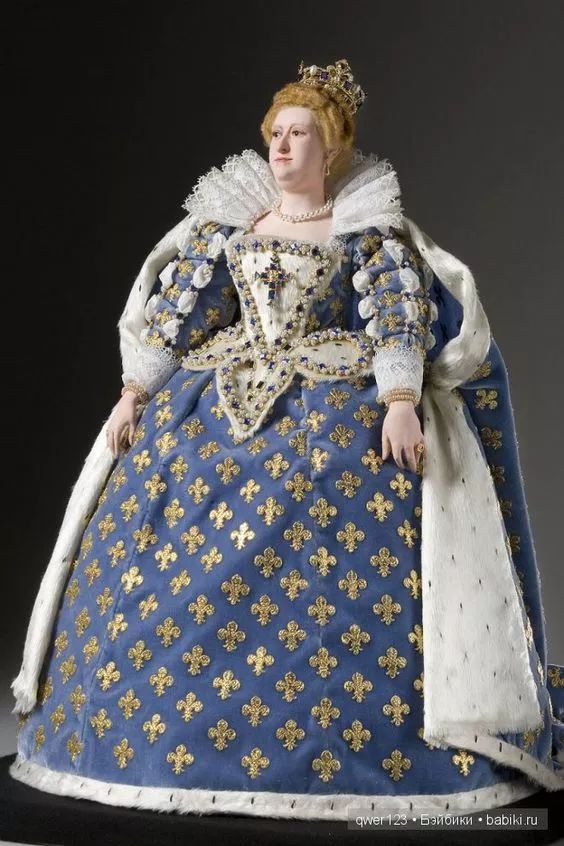 西班牙风时期服饰文艺复兴时期的服装特征主要表现于这第三个阶段