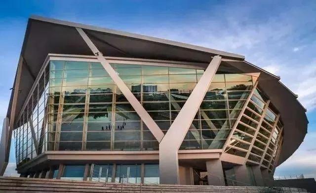 玛希隆王子大楼 泰国曼谷皇家理工大学(rmutk),是泰国规模最大的公立
