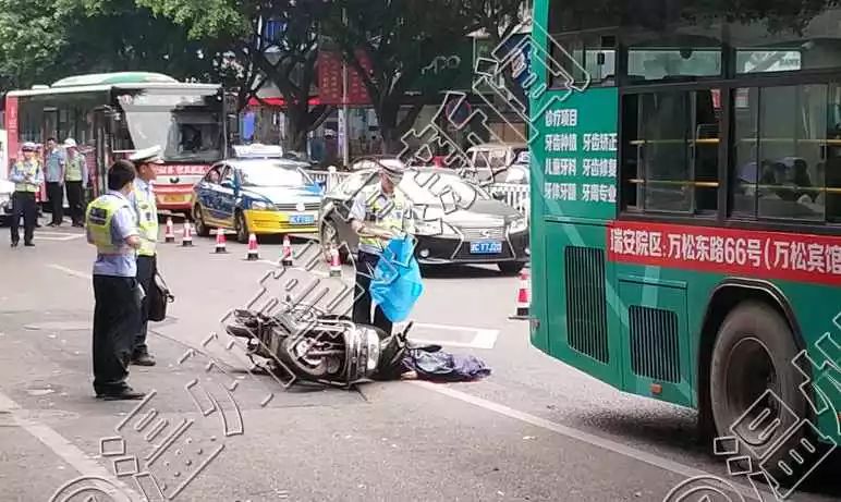 温州血腥车祸!电动车主当场死亡