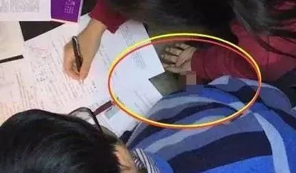 �ҳ���700ԪһСʱ���֪���ҽ̣������ǿ��17��Ů����Ů�������װ�������ͷ��