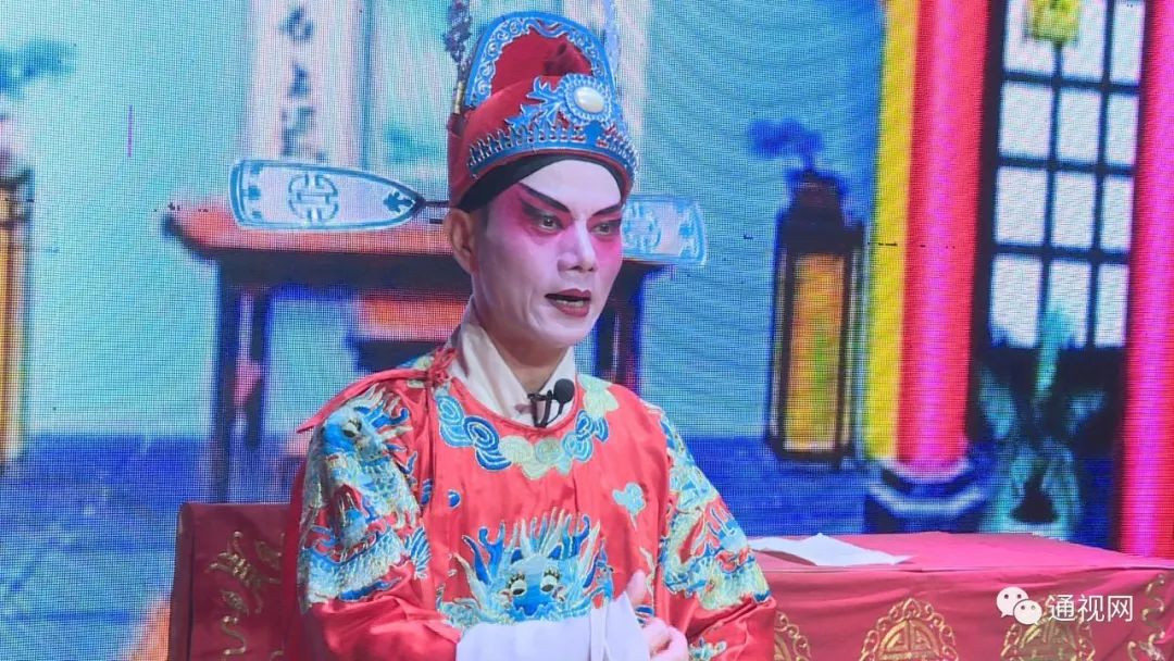 提琴戏"加点料" 廉政文化大餐受欢迎_通城县