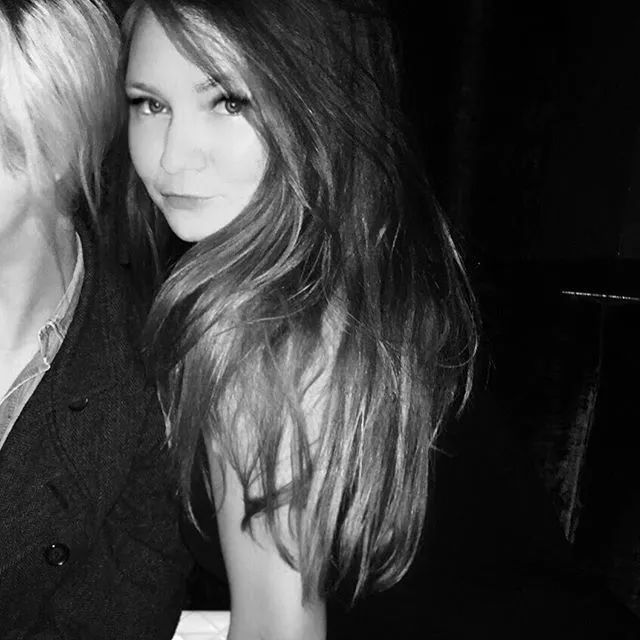 图片来源:instagram@theannadelvey.