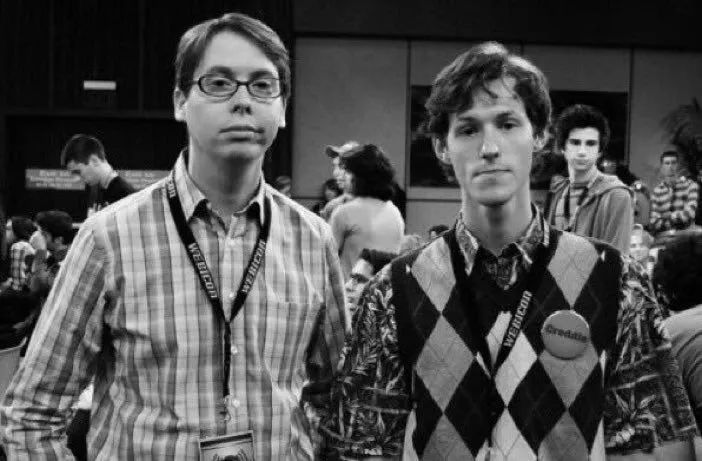 8)young bill gates and steve jobs pose for picture(june 1973)