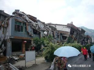 汶川震前人口_11年前汶川大地震,丹阳志愿者媒体人赶赴灾区