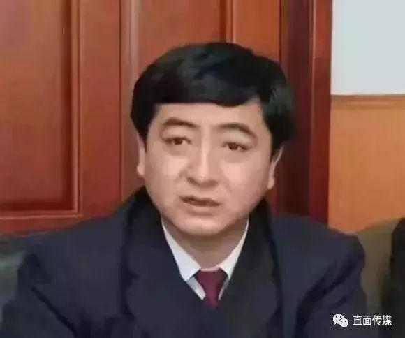 没错,这位曾官居处级,位列鸡西市人民检察院原副检察长的官员,是一位