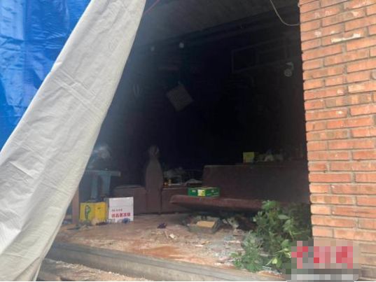 11人受伤!太原一饭店突发爆炸,玻璃渣飞出数十米远! 色老大大咪咪dvd