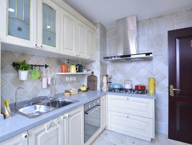 厨房置物架效果图大全墙上 f4fdb6a2f568412fb9078aa69bc47138.jpeg