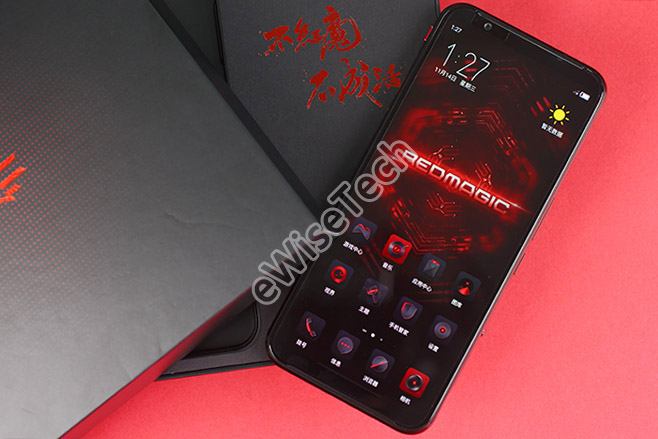 e开箱: "成魔"的游戏手机红魔3