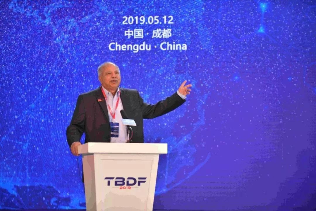 热点 大数据如何创造经济价值?中美院士,专家在成都谈趋势