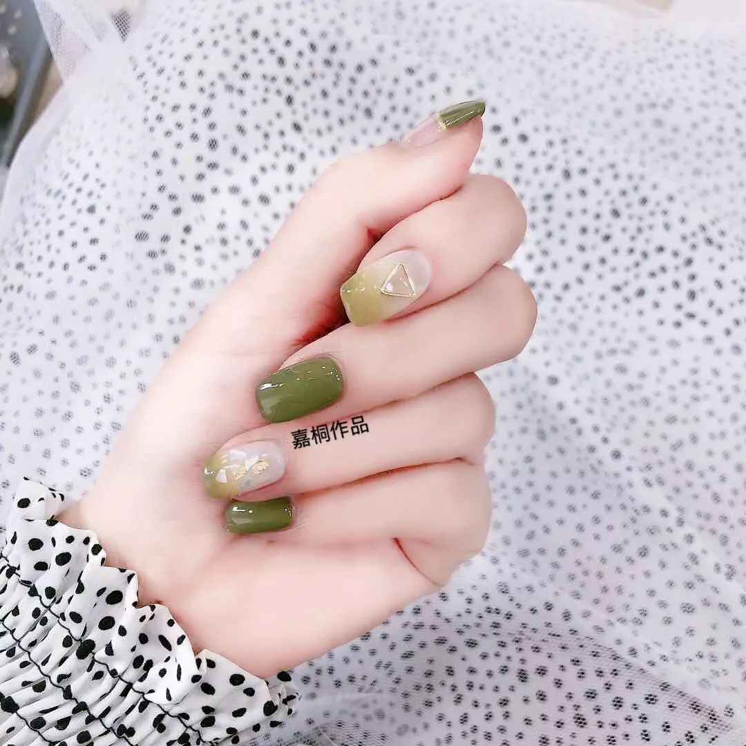 同款美甲推荐爆款 4accf4ed6b0246c8807430e44e355c81.jpeg