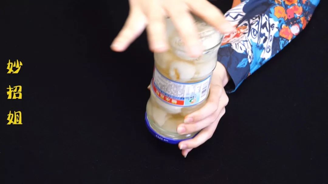 52296a827c414b4c9769f6d0b9edb323.jpeg