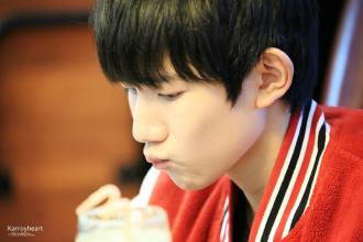 TFBoys王源转错汶川地震微博, 群众直呼：只走形式不走心的公益！