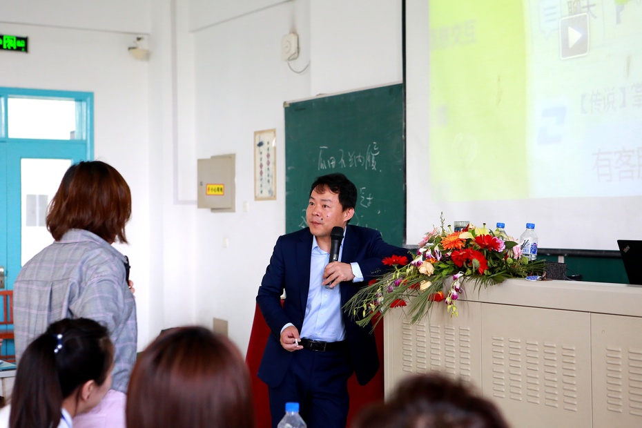 2019年经济思考_四个经济学思维,解决你2019年的经济困惑,甚至改变人生