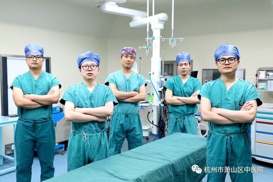 手术室 "五金刚"随着护理队伍的不断壮大,护士并非只是局限"小姐姐"