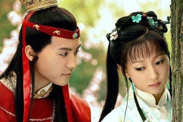贾宝玉和林黛玉:有一种爱情,叫这个妹妹我曾见过