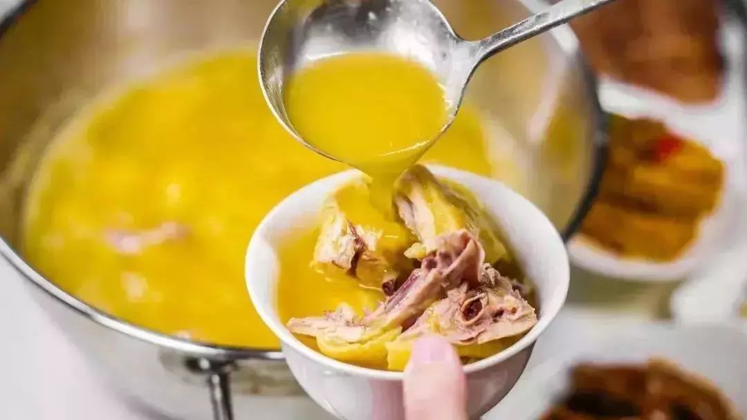 10罐贵妇霜,不如1锅黄金汤!118元抢衡山小馆粤