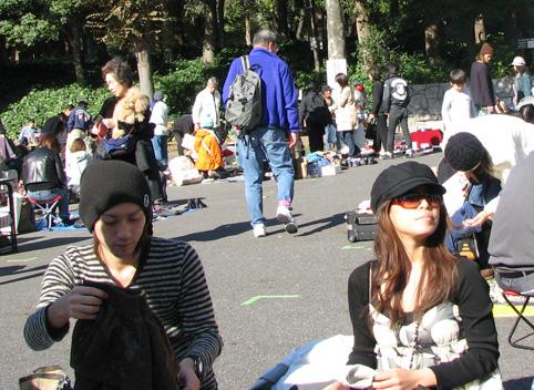 跳蚤市场是卖什么东西 b976cef9f33d4d888a3de316225a7cf7.jpeg