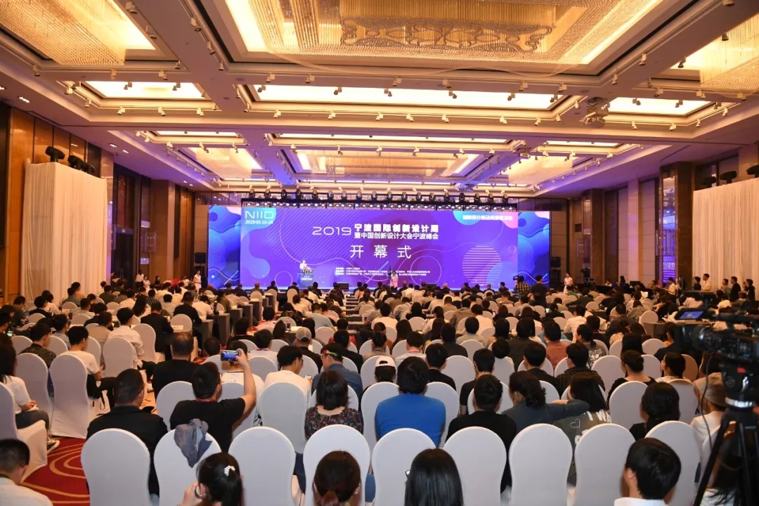我国经济总量什么时候突破1万亿_我国gdp突破100万亿(3)