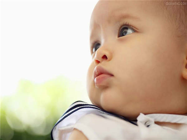 生完孩子后掉头发吃什么 10bet体育平台