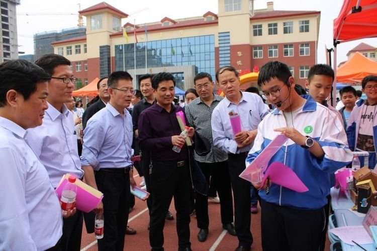 滕州市北辛中学通盛路校区"课程 社团"超市隆重开业