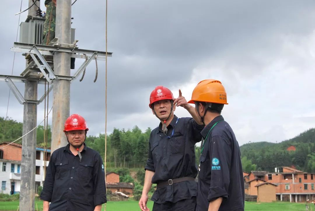 【明电先模风采】福建省劳动模范:郑光华