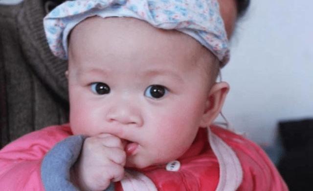 婴儿几个月不会抓脸了 3862d4040f924116a670e898f1c8ac89.jpeg