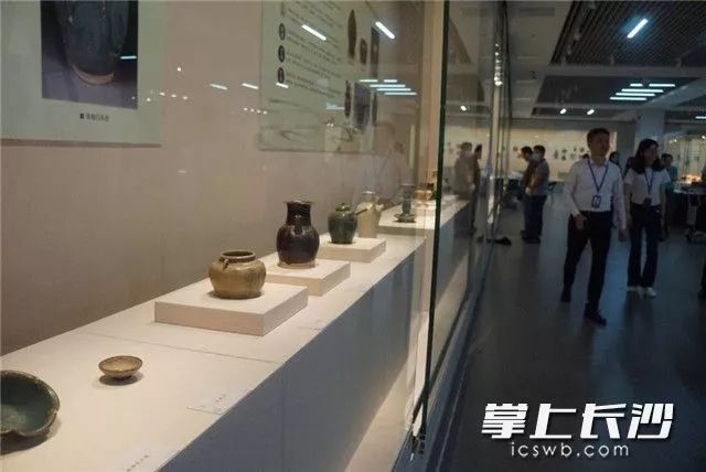 长沙博物馆藏唐代长沙窑瓷器特展将在南京展出 咪咪色色