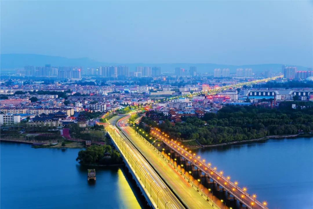 郑州经济总量和洛阳_郑州洛阳开封地图
