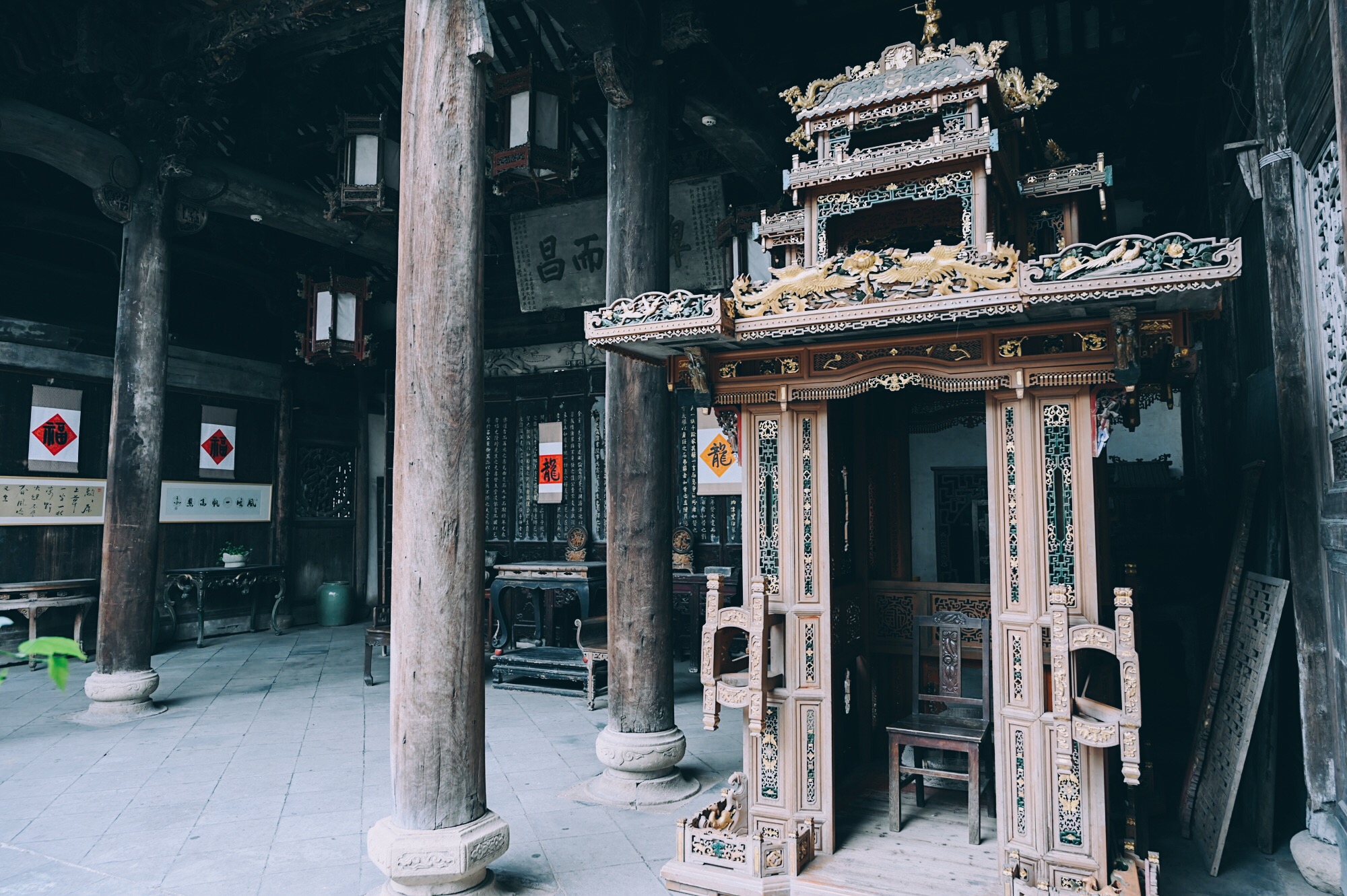 原创             宁波前童古镇有一座豪宅，因遍布木雕被誉“江南第一雕花大楼”