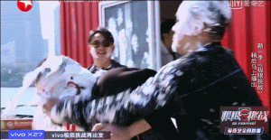 300_155gif 动态图 动图