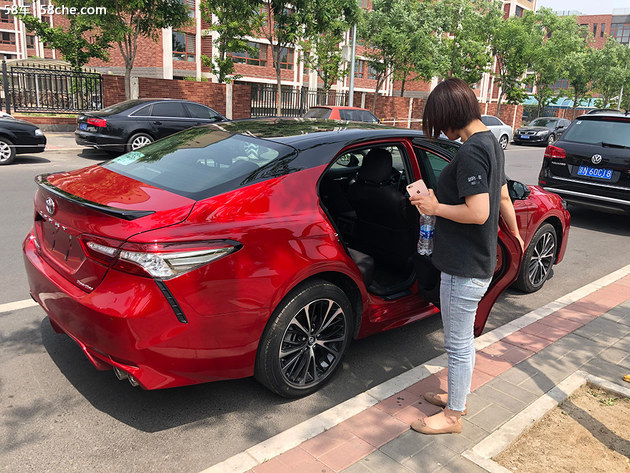二手车商说新车 听他们怎么聊八代凯美瑞