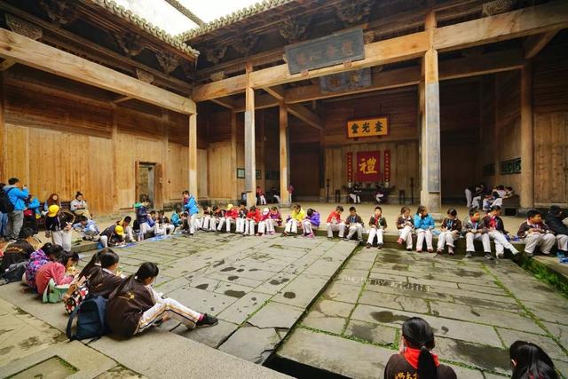 黄山最该去的无敌美古村落，游人寥寥，让宏村西递一边儿呆着去吧