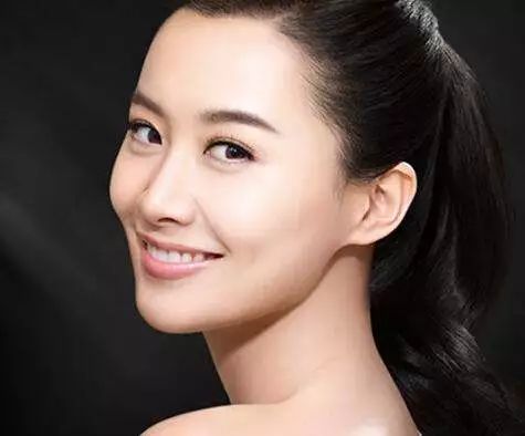 否认明天大婚,却被前夫打脸,陈法拉婚讯成谜?