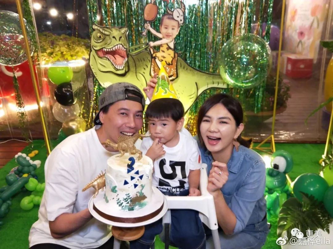 Ella产后随时漏尿,颖儿大出血,生子子宫和膀胱都有掉下来的风险... 色情影院